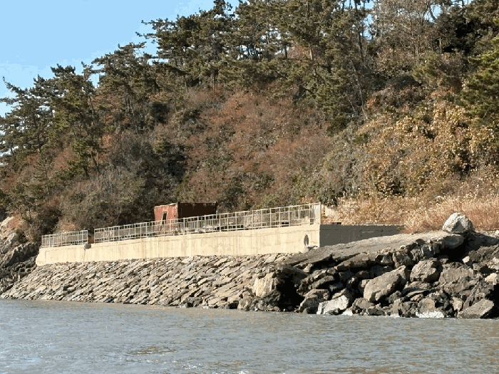 본건 지상의 구조물