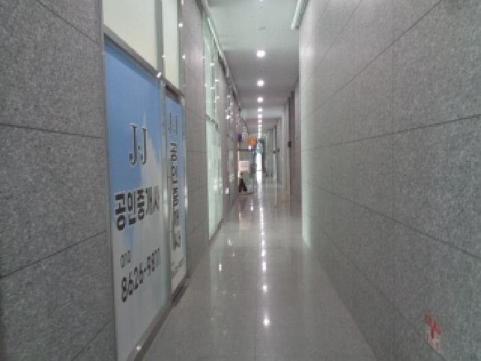 1038호 복도