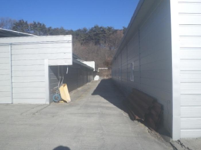 목록1 토지를 침범한 것으로 보이는 인접지 건물 모습