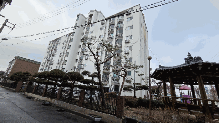 <본건 아파트 전경>