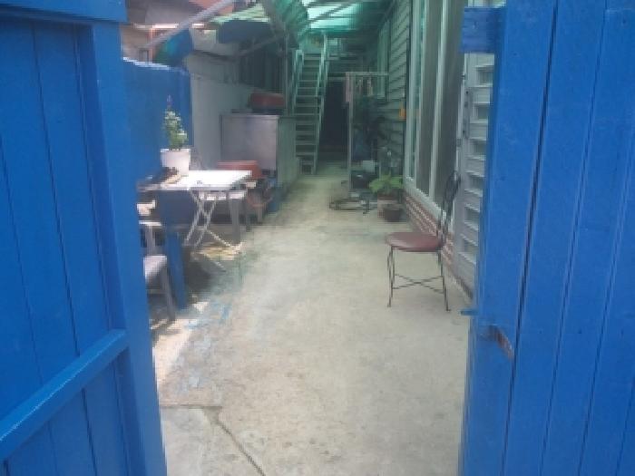 목록1 토지 중 목록2 건물의 앞마당 부분 모습