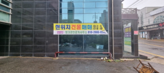 기호2 : 주차장 입구 전경