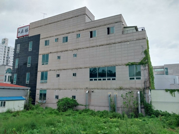 본 건 전 경