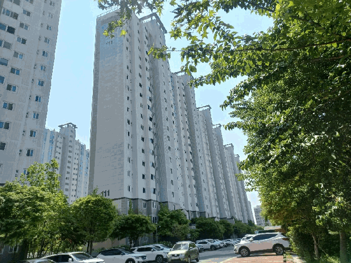 본건 제111동 전경