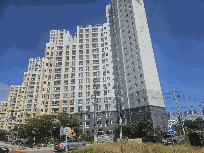 본건 104동 전경
