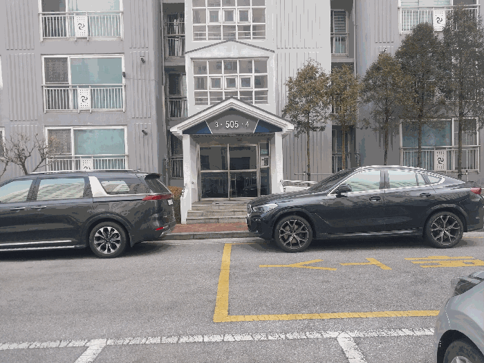 1층 출입구