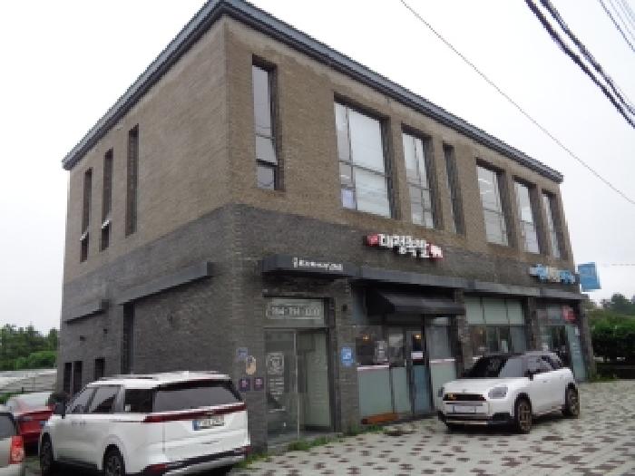 소재지 1, 2, 3, 4.(중산간서로 2276, 비동) 건물 전경
