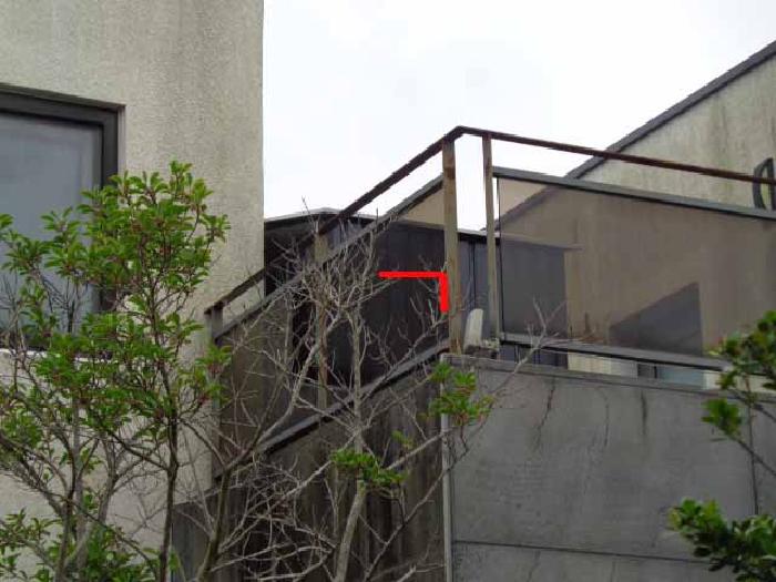 소재지 2.(항파두리로 144-24, 제11동) 제시외 건물 `ㄱ`