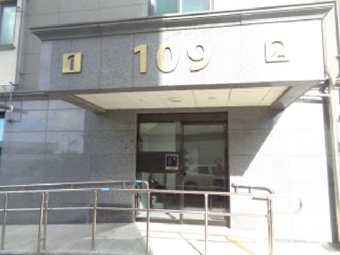 - 본 호(오남로 18-1, 오라더프라미스) 1층 공동출입구