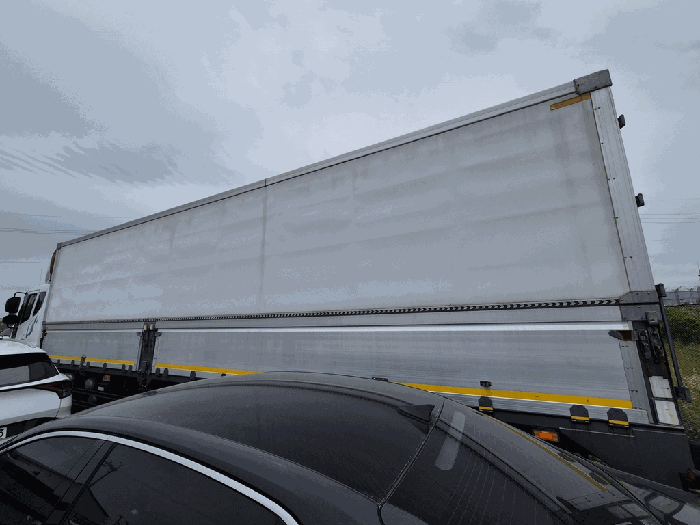 좌측면