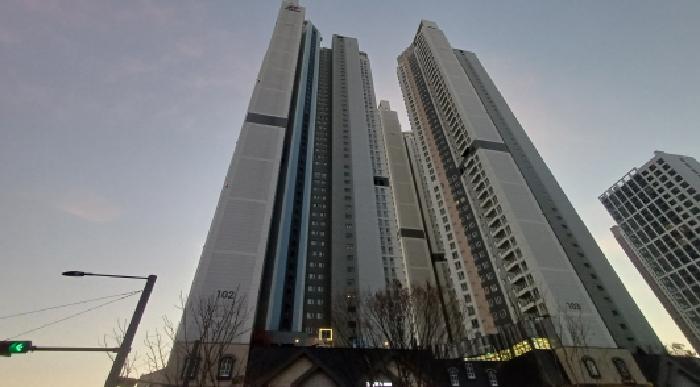 103동 건물(사진 우측) 전경