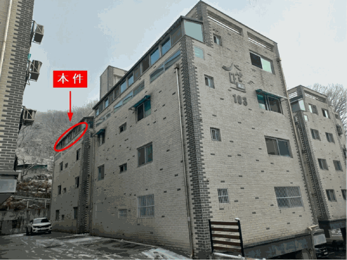 본건(북서->남동)