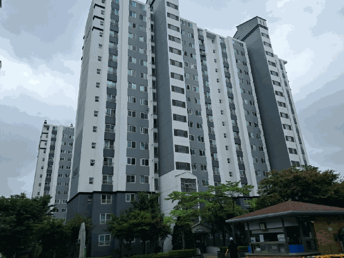 2403동 전경