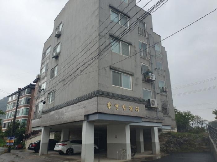 건물 전경
