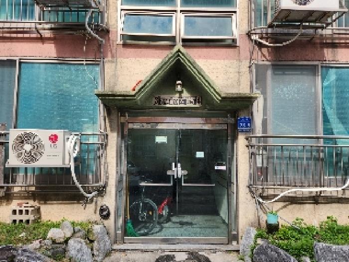 공동출입문