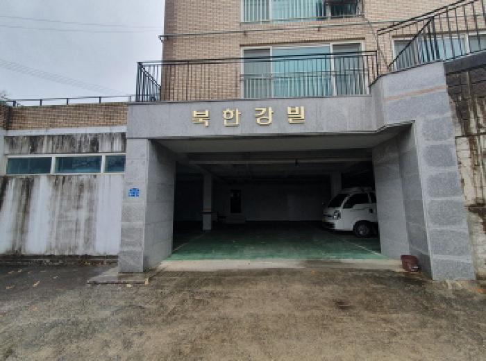 건물 출입구